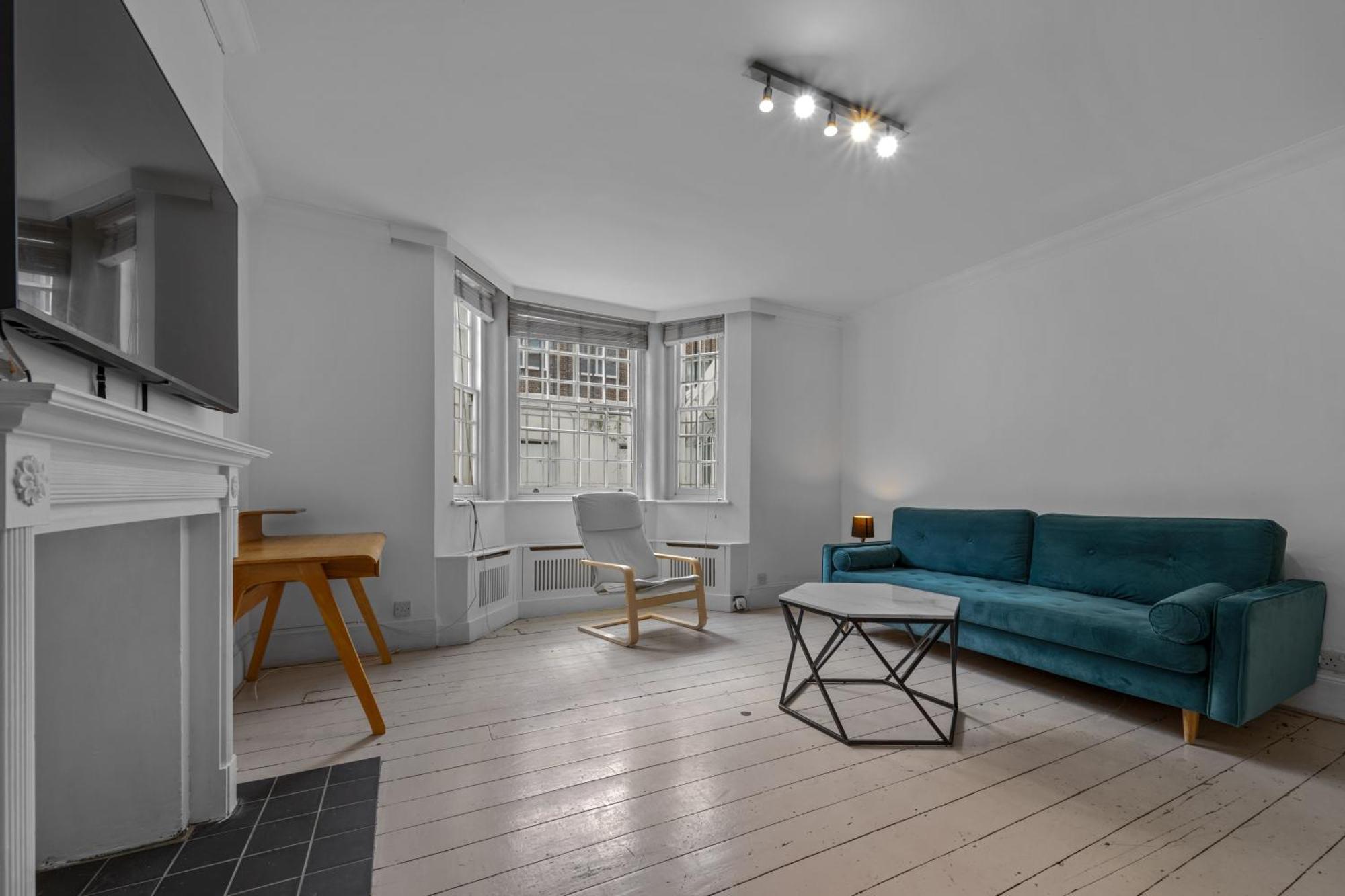 Apartment Chelsea 1-bed Flat With Patio London